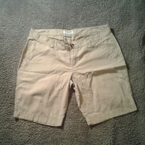 Old navy khaki shorts